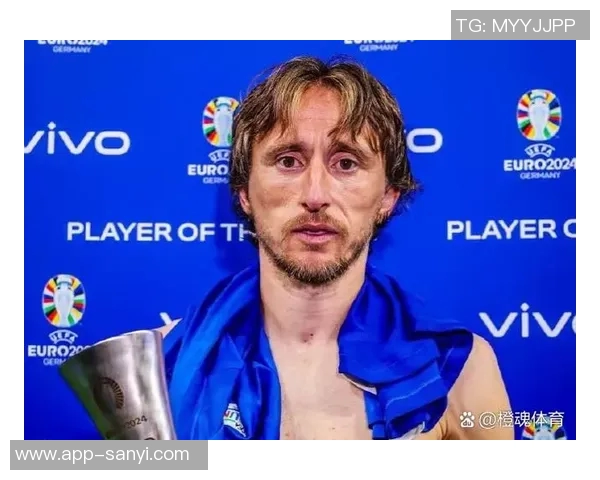 莫德里奇展现大师级风采荣膺对阵卡利亚里全场最佳球员 莫德里奇展现大师级风采荣膺对阵卡利亚里全场最佳球员