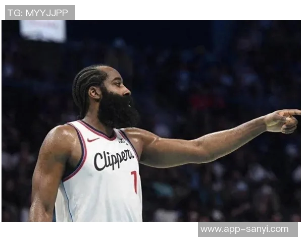 哈登全力追逐季后赛梦想小卡何时才能摆脱观赛生活